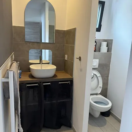 Magnifique Au Calme Avec Superbe Piscine Figari (Corsica)